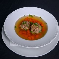 Húsleves májgombóccal1