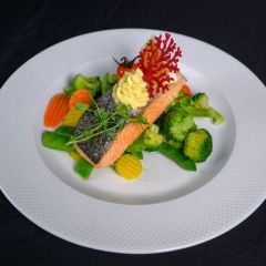 Lazacsteak fokhagymás fűszervajjal1