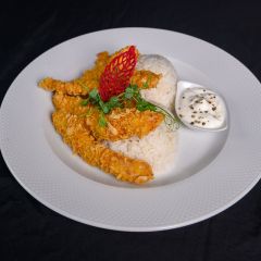 Cornflakes bundában sült csirkemellcsíkok fokhagymás tejfölös mártogatóssal2